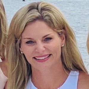 Meet your Posher, Abbe